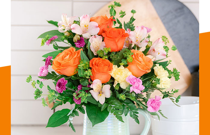 Teleflora's Pour on the<br>Beauty Bouquet