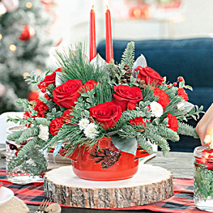 SHOP HOLIDAY CENTERPIECES