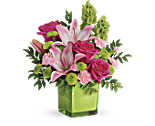 Teleflora's In Love With Lime Bouquet, picture