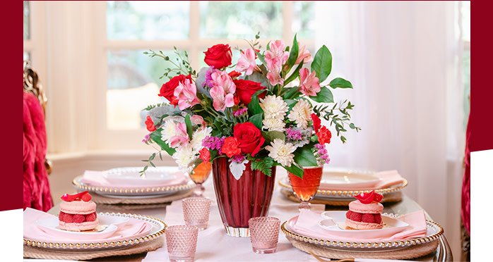 Teleflora's Sophisticated Love Bouquet