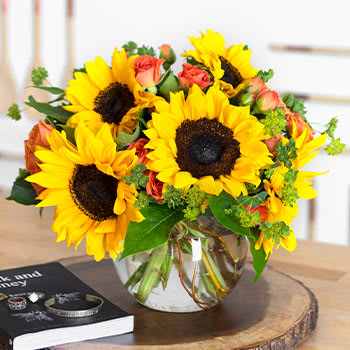 BRIGHTEN YOUR SUMMER