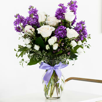 Teleflora's Enchanted Cottage