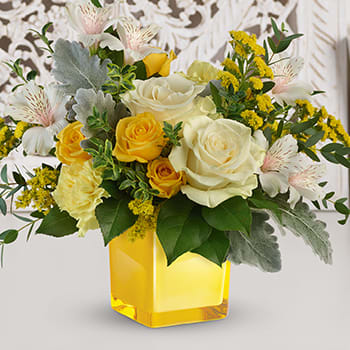 Teleflora's Sweet Sunlight Bouquet
