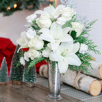 Teleflora's Winter Glow
