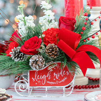 Teleflora's Christmas Day Sleigh Bouquet