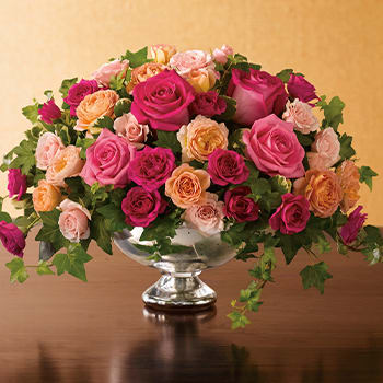 Queen's Court by Teleflora