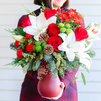 Teleflora's Yuletide Greetings Bouquet