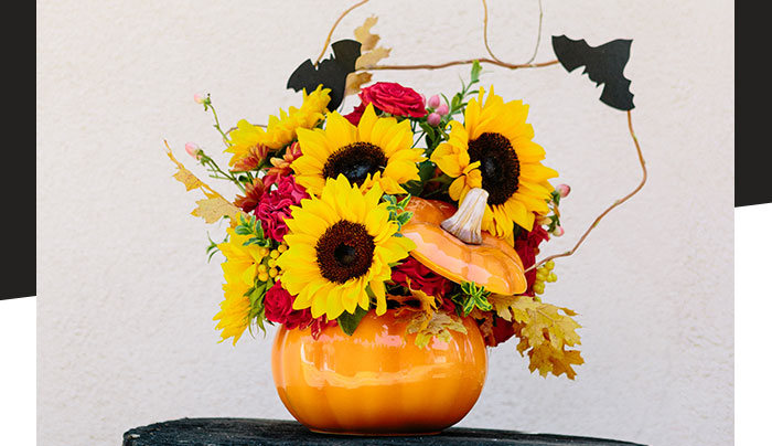 Teleflora's Trick & Treat Bouquet