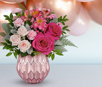 Teleflora's Pretty Love Bouquet