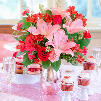 Teleflora's Roses and Pearls Bouquet