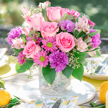 Teleflora's Shine In Style Bouquet