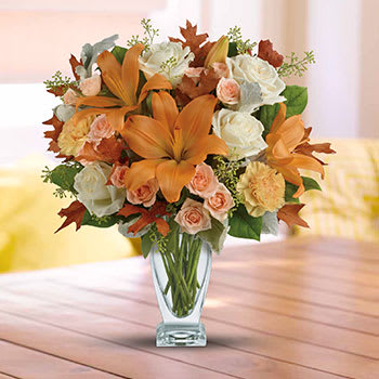 Teleflora's Seasonal Sophistication Bouquet