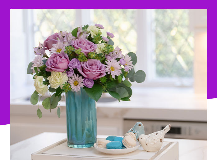 Teleflora's Iridescent Dream Bouquet