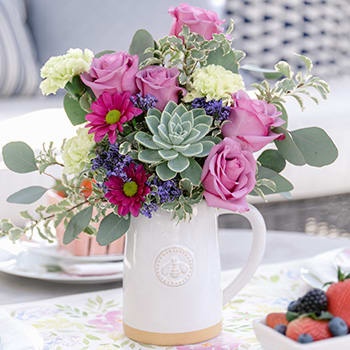 Teleflora's Queen Bee Bouquet