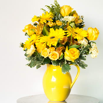 Teleflora's Iridescent Delight Bouquet