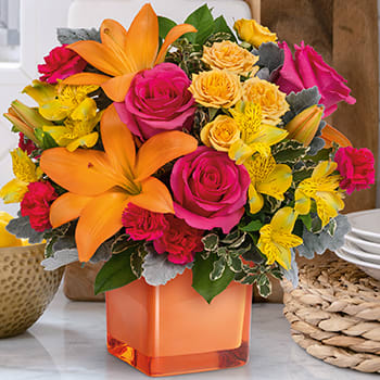 Teleflora's Spread Sunshine Bouquet
