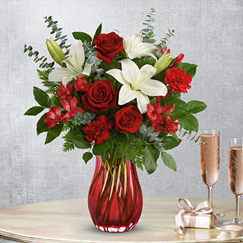 Teleflora's Love Conquers All Bouquet