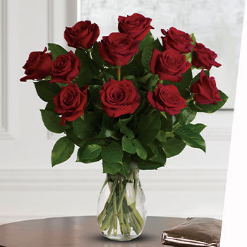 PICK FAVORITES THIS<br>VALENTINE’S DAY