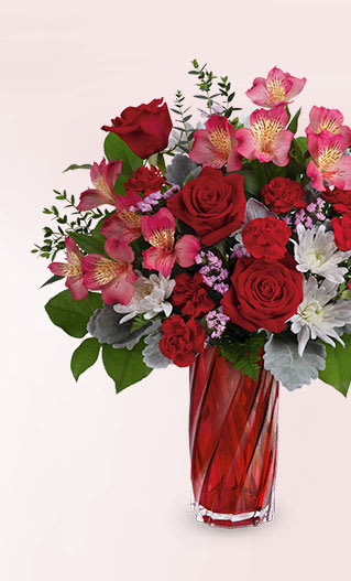 Teleflora's Pretty Love Bouquet