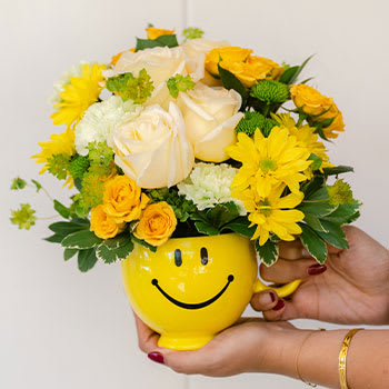 Teleflora's You Make Me Smile Bouquet