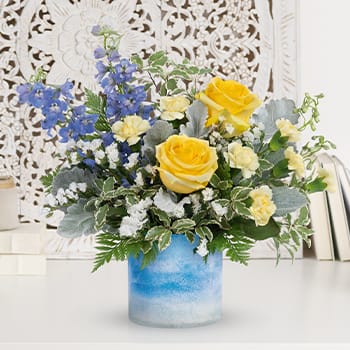 Teleflora's Seaside Dreams Bouquet