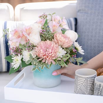 GET SAME-DAY<br>FLOWER DELIVERY