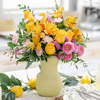 Teleflora's Happy As Can Be Bouquet