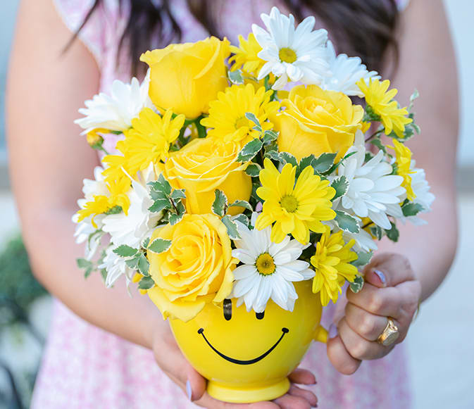 Teleflora's Be Happy Bouquet with Roses
