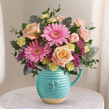 Teleflora's Bee Delighted Bouquet