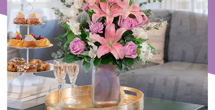 Teleflora's Stunning Swirls Bouquet
