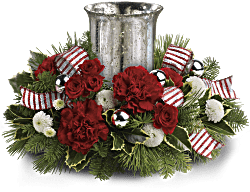 Teleflora’s Holly Jolly Centerpiece