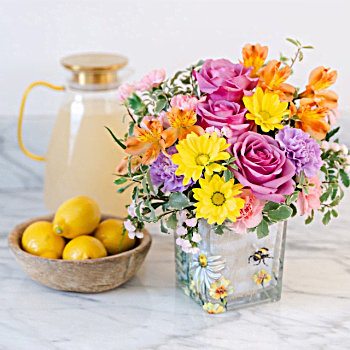 Teleflora's Floral Buzz Bouquet