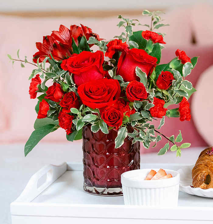 Teleflora's Radiant Hearts Bouquet