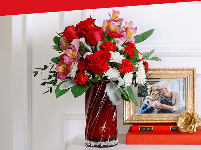 Teleflora's Swirling Splendor Bouquet