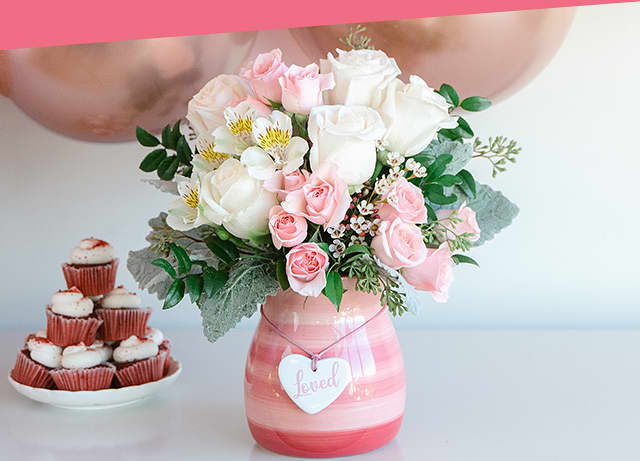 Teleflora's Sweet Shades Of Pink Bouquet
