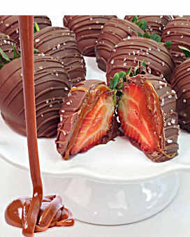 Caramel Sea Salt - Belgian Milk Chocolate Covered Strawberries