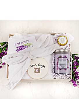Cuddle in Comfort Spa Gift Box
