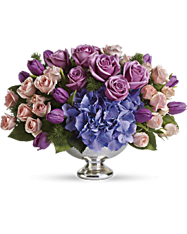 Centre de table avec arrangement floral floral Élégance violette de Teleflora