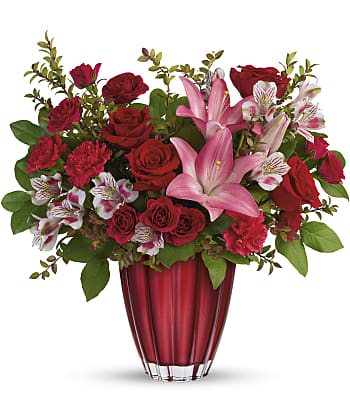 Teleflora's Romantic Radiance Bouquet Flowers