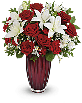 Teleflora's Modern Adoration Bouquet PM