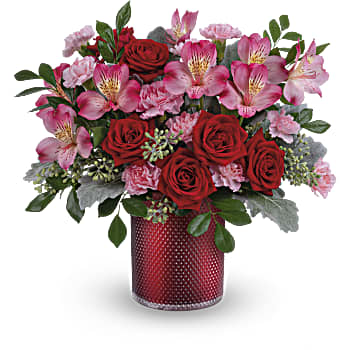 Teleflora's Scarlet Diamond Bouquet