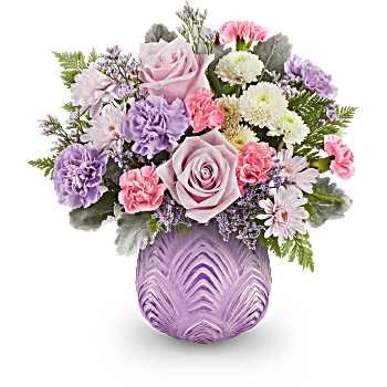 Teleflora's Dreamy Blooms Bouquet