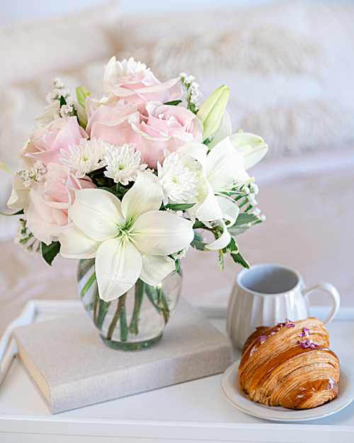 Arrive In Style Bouquet - Teleflora