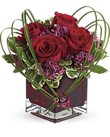 Teleflora'sSweetThoughtsBouquetwithRedRoses