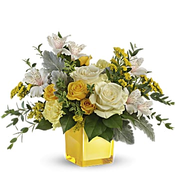 Teleflora's Sweet Sunlight Bouquet