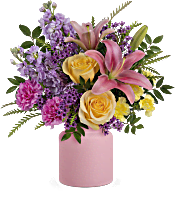 Teleflora's Cheerful Gift Bouquet Flowers