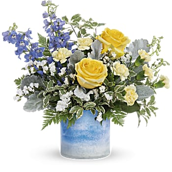 Teleflora's Seaside Dreams Bouquet