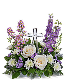 de Teleflora porté en équilibre avec amour bouquet fleur arrangement floral