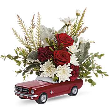 Teleflora's Ford Classic Blooms Bouquet