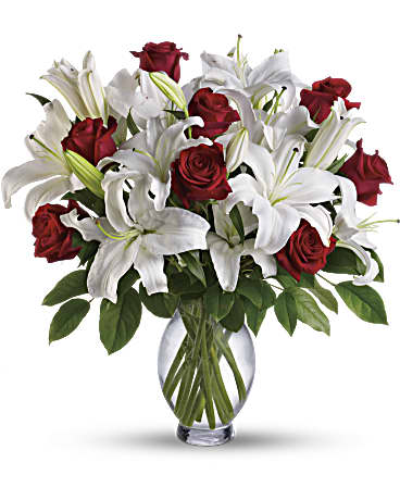 Teleflora's Eternally Elegant Bouquet